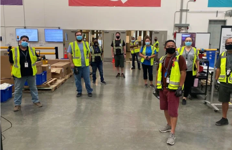 Makita 18V LXT 2 Gallon HEPA Portable Wet/Dry Dust Extractor/Vacuum Kit XCV11T from Makita